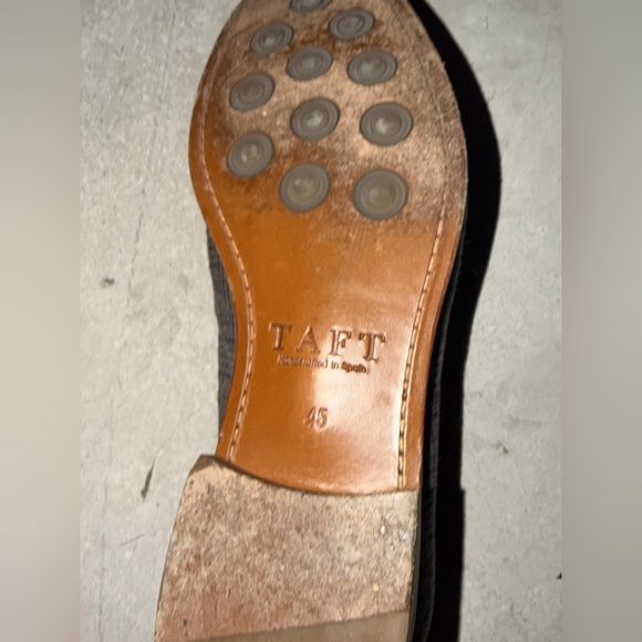 Taft Gray Loafers Sleek Moccasin-Style Slip-Ons - Picture 6 of 6